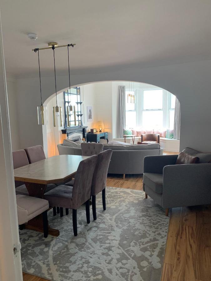 Stunning 3 Bed Seafront Mansion Building Sleeps 6 Adults Or 8 With Kids Apartment Portrush Ngoại thất bức ảnh